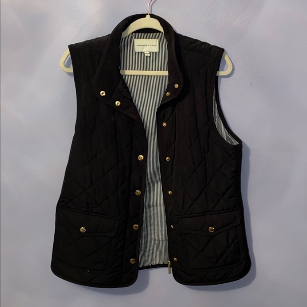 black quilted vest!